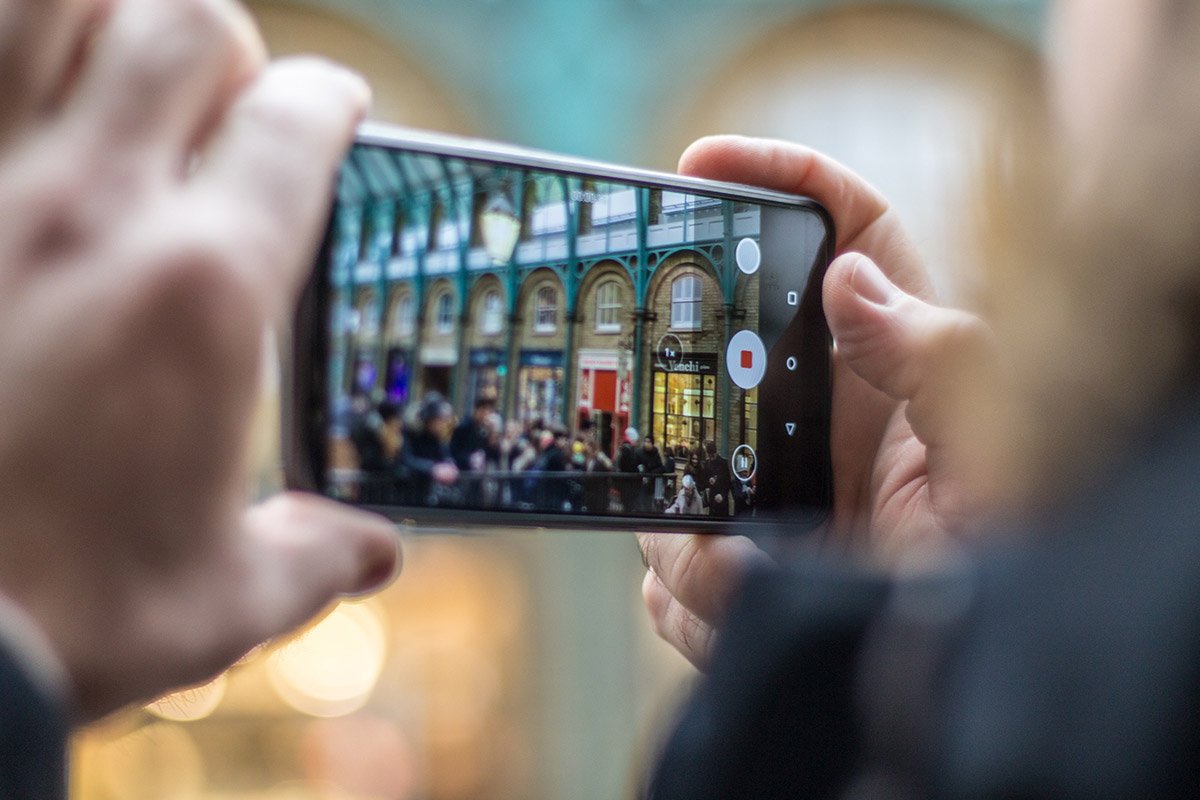 Google Pixel 2 XL Gets Better With Newer Build