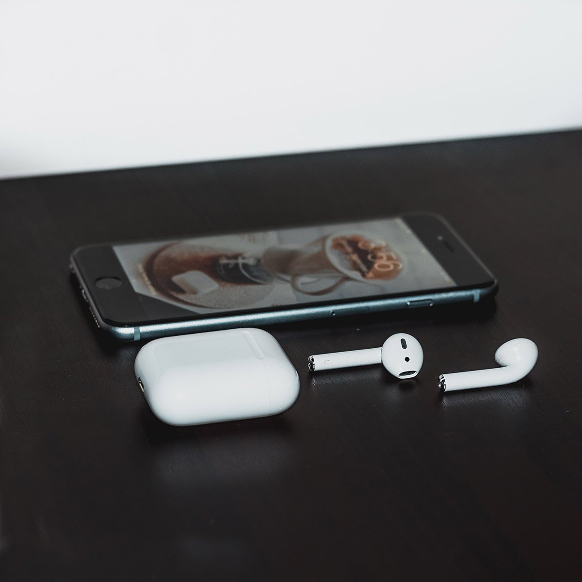 Apple Says AirPods Are ‘Incredibly Popular’ as Availability Remains Limited